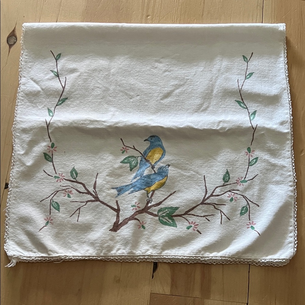 Vintage Hand-Painted Bird Design Cloth